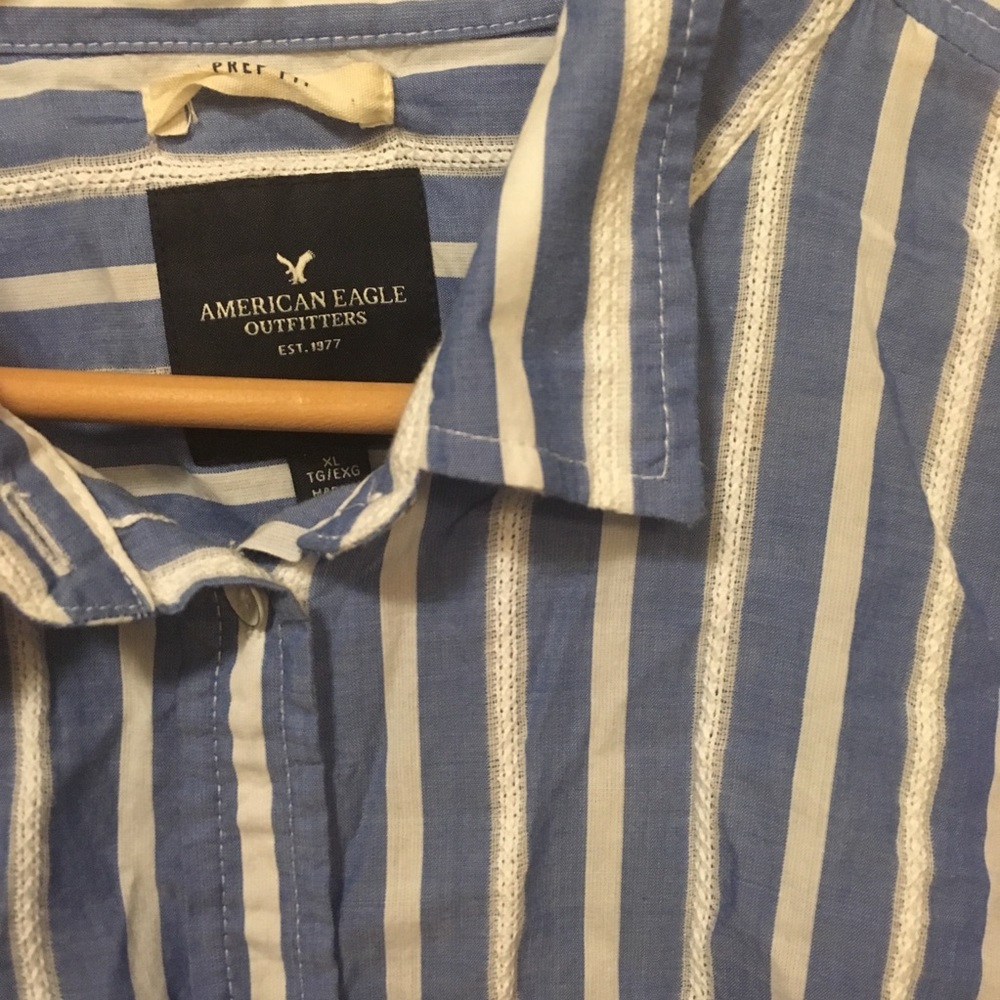 AEO Striped button down - Picture 3 of 3